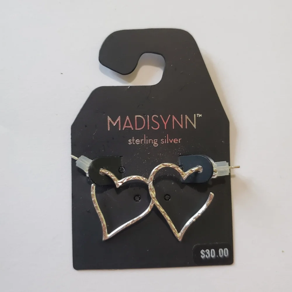 Madisynn Sterling Silver NWT Earrings Hoop Heart Shaped NEW - Picture 1 of 2